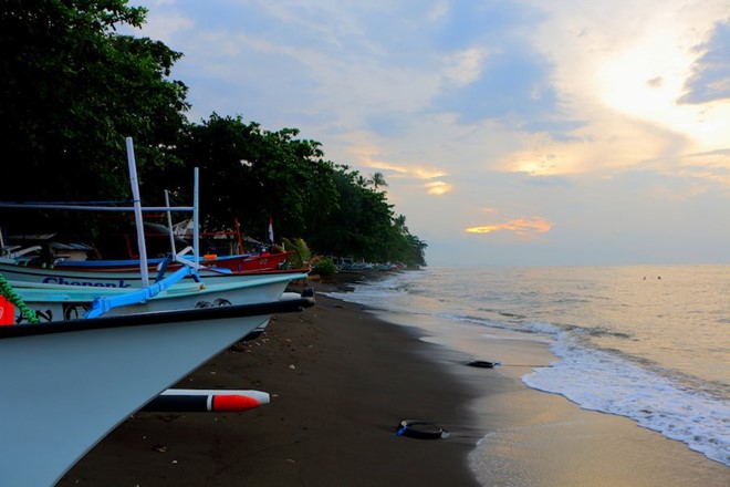 Bãi biển Lovina, Bali, Indonesia