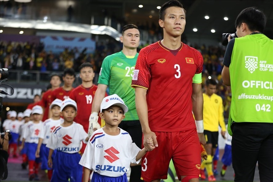 Quế Ngọc Hải và nhiều tuyển thủ đội tuyển Việt Nam đang khoác áo câu lạc bộ Viettel