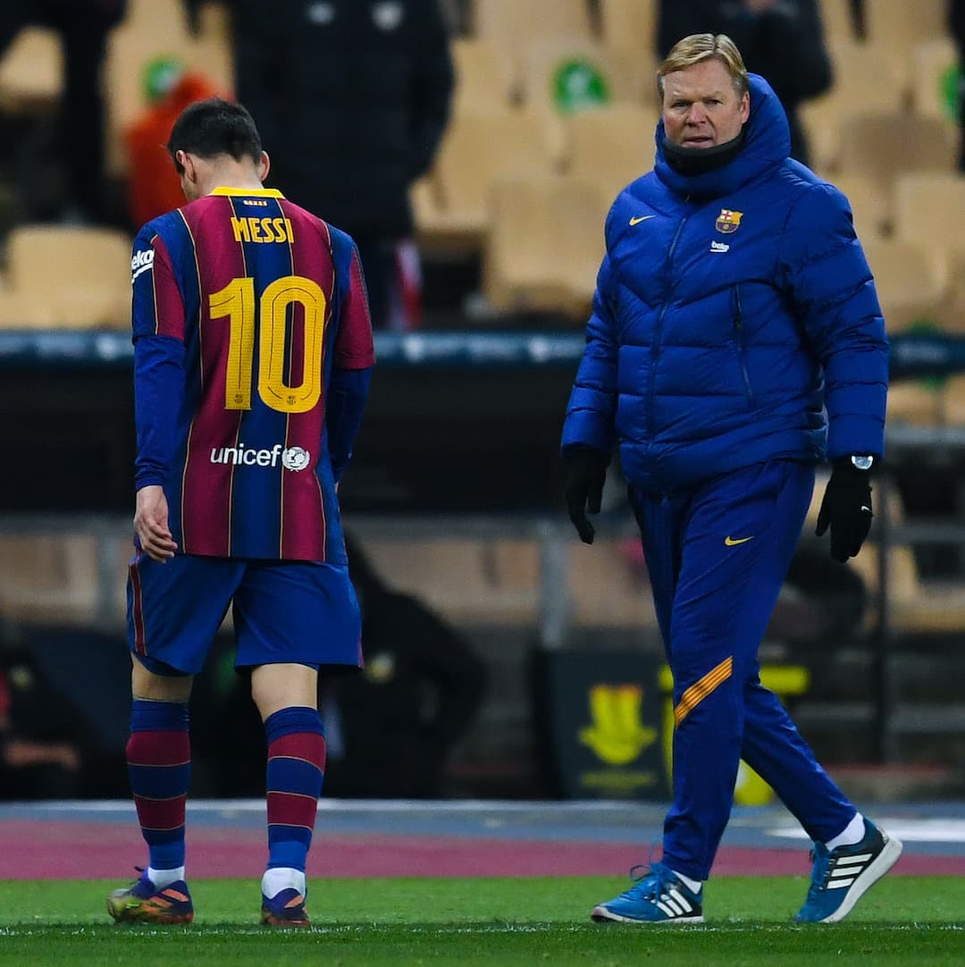 HLV Ronald Koeman tin rằng Messi ở lại với Barca là một điều may mắn